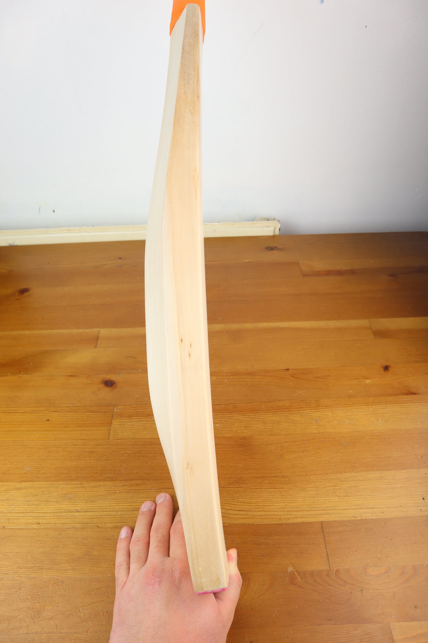 2lbs 2oz - Grade 1 English willow size 6 cricket bat