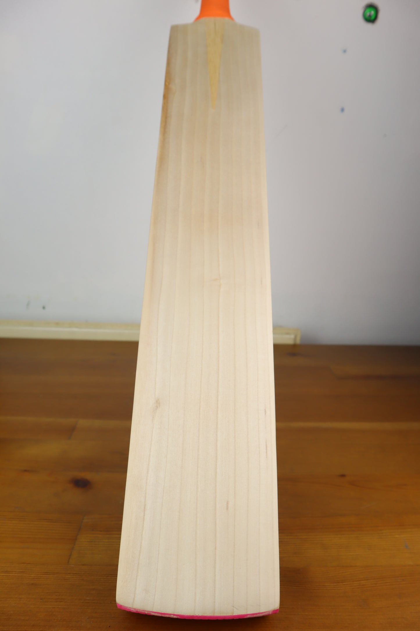 2lbs 2oz - Grade 1 English willow size 6 cricket bat
