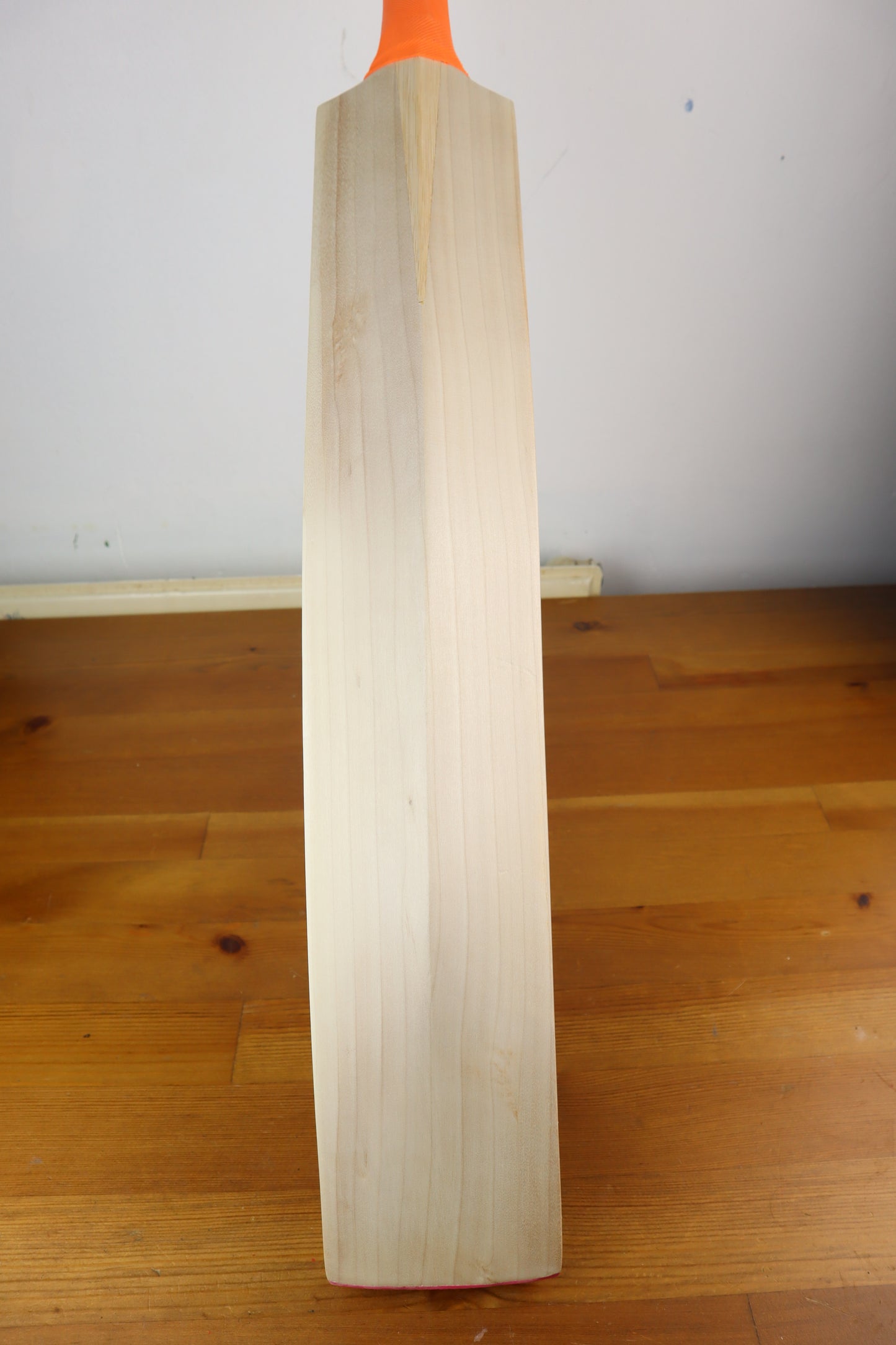2lbs 2oz - Grade 1 English willow size 6 cricket bat