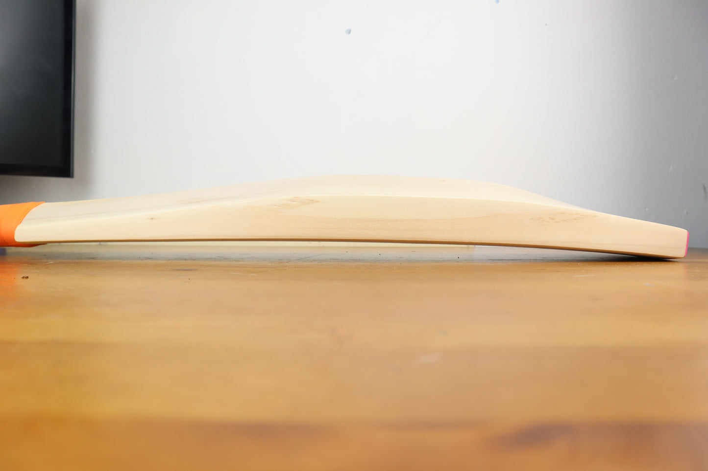 2lbs 2oz - Grade 1 English willow size 6 cricket bat
