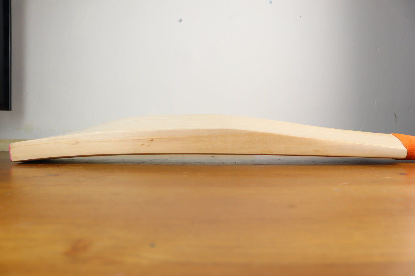 2lbs 2oz - Grade 1 English willow size 6 cricket bat