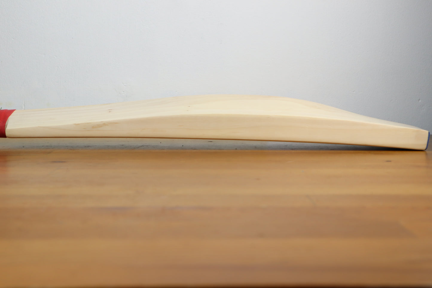 2lbs 2oz - Grade 1 English willow size 6 cricket bat