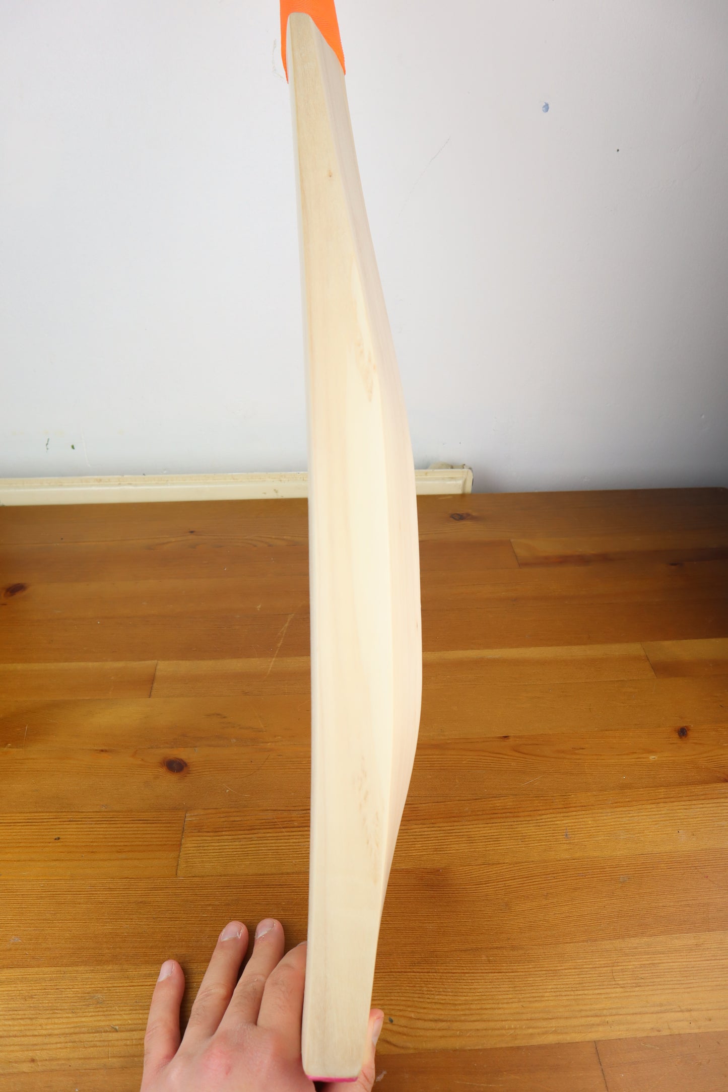 2lbs 2oz - Grade 1 English willow size 6 cricket bat