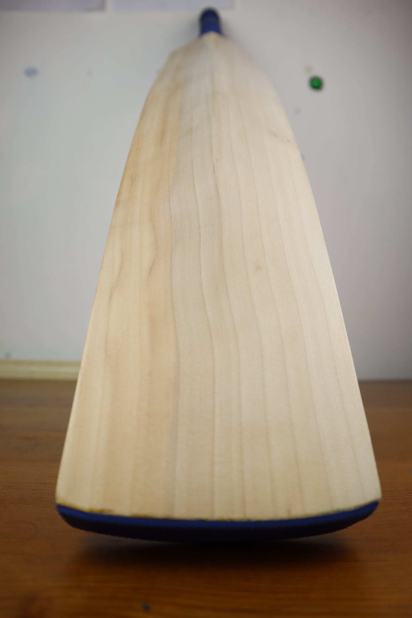 2lbs 6oz - Grade 1 English willow size 6 cricket bat