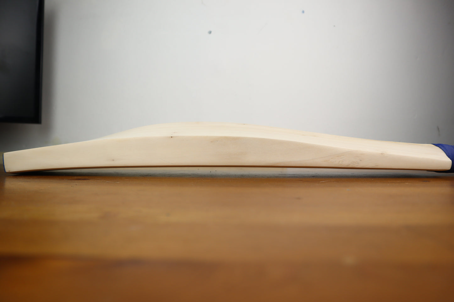 2lbs 6oz - Grade 1 English willow size 6 cricket bat